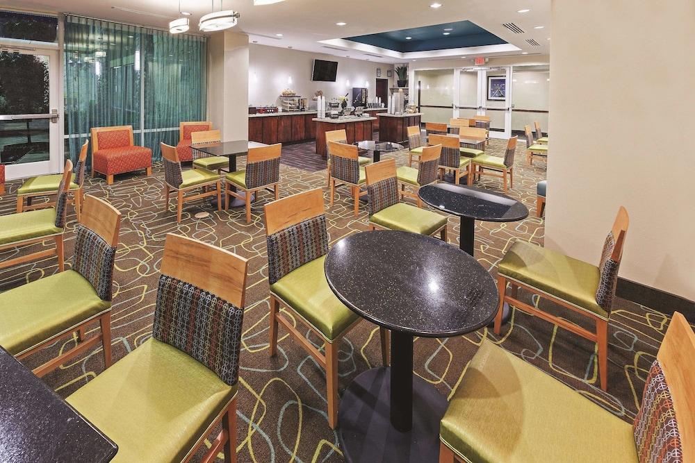 La Quinta By Wyndham Houston Willowbrook Екстериор снимка
